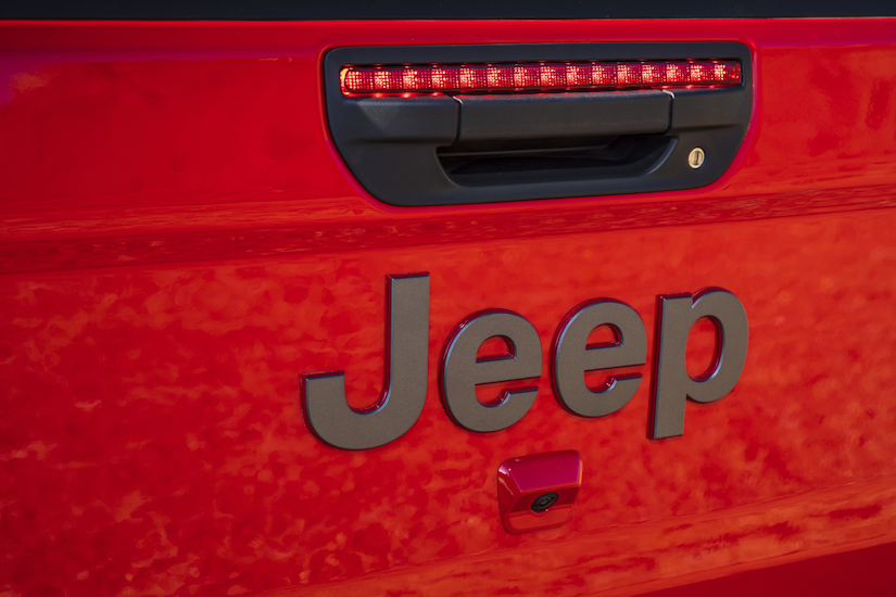 Tailgate detail of the 2020 Jeep Gladiator Rubicon