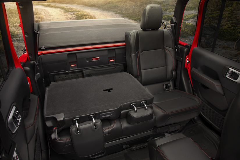 Folding capabilities of the backseats in the 2020 Jeep Gladiator