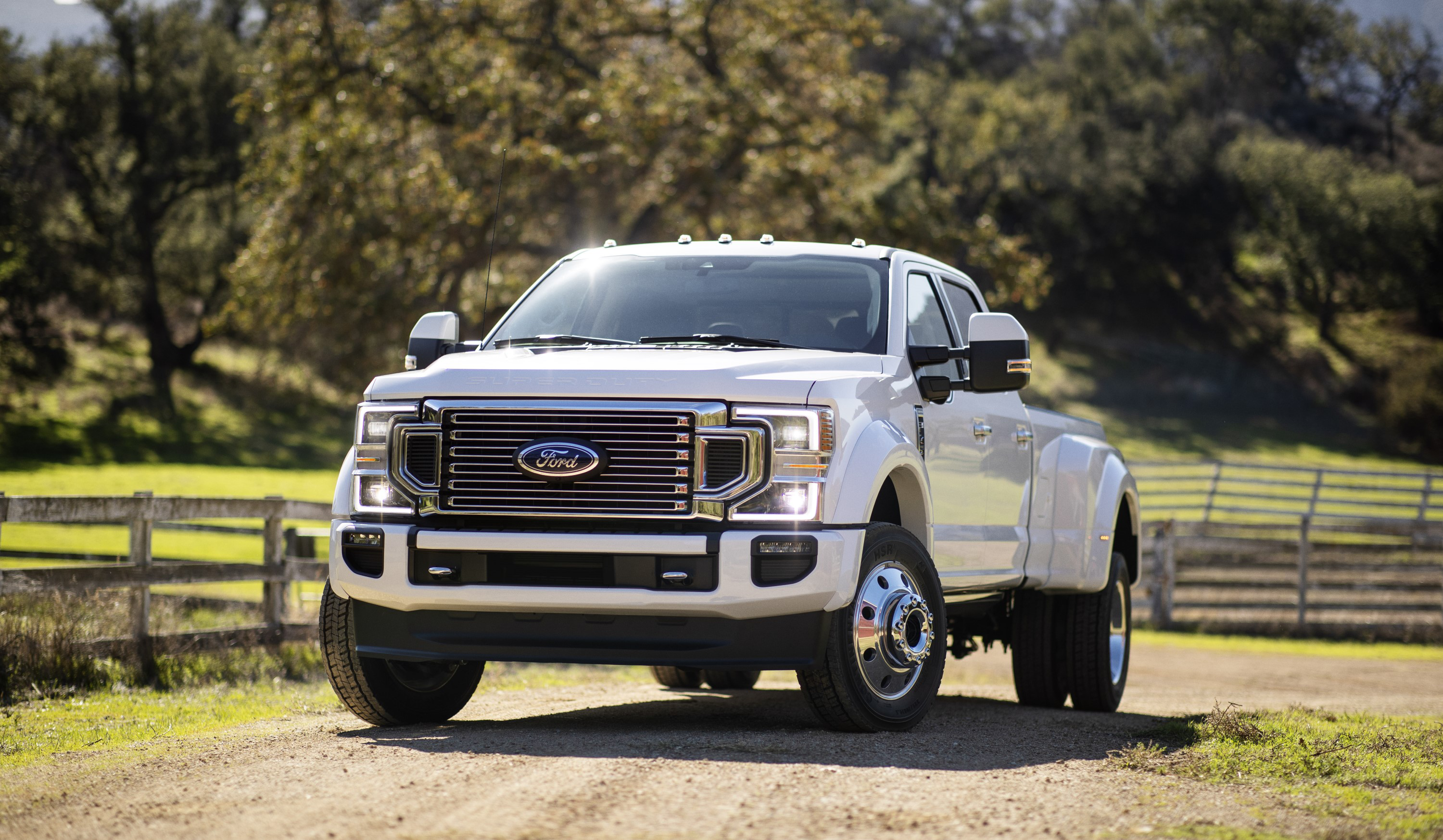 Ford Introduces New Super Duty Trucks With Gas V8 Option