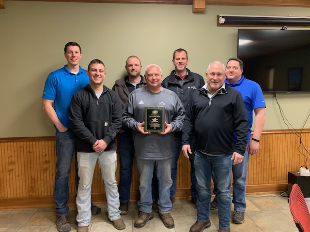 Minnich Manufacturing 2018 top dealers in sales performance Overall and Midwest Region winner
