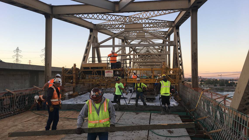 workers on Umatilla Bridge from WSDOT