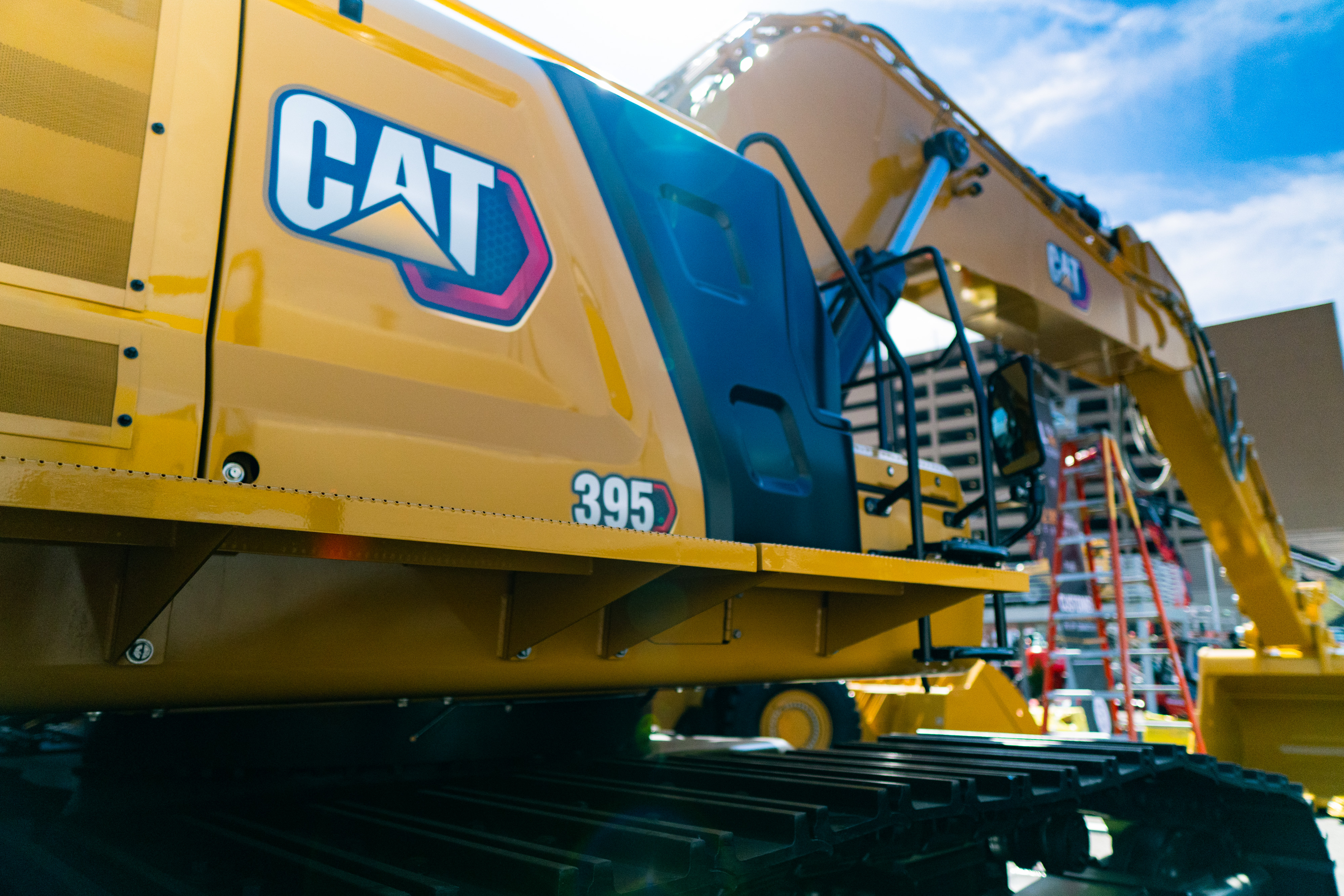 Cat Unveils New 395 Excavator Bigger, Stronger, Faster 390F