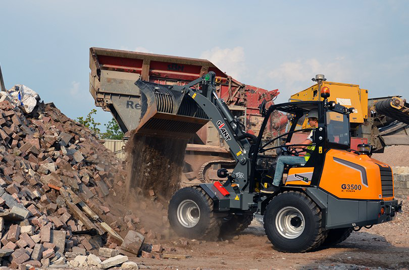 Giant G3500 X-Tra compact wheel loader